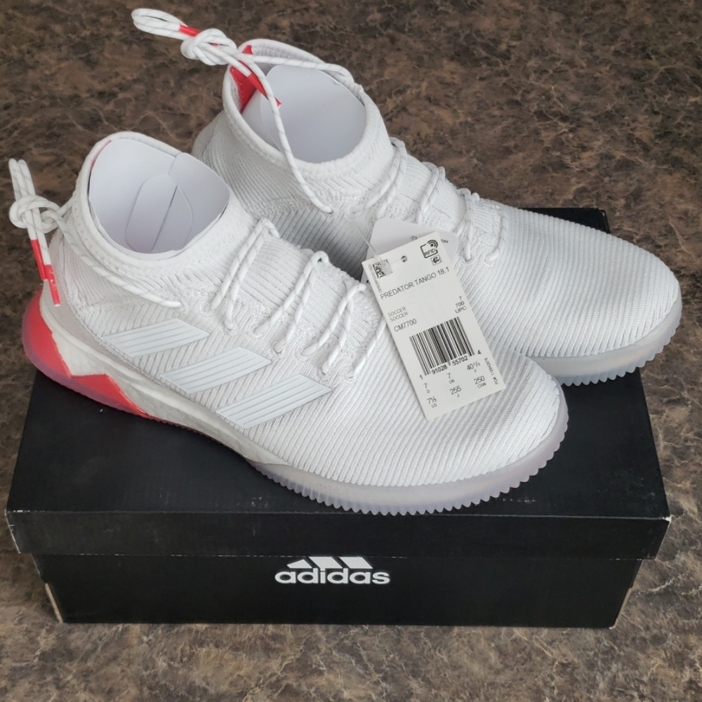 Brand New Adidas Predator Tango 18.1 TR